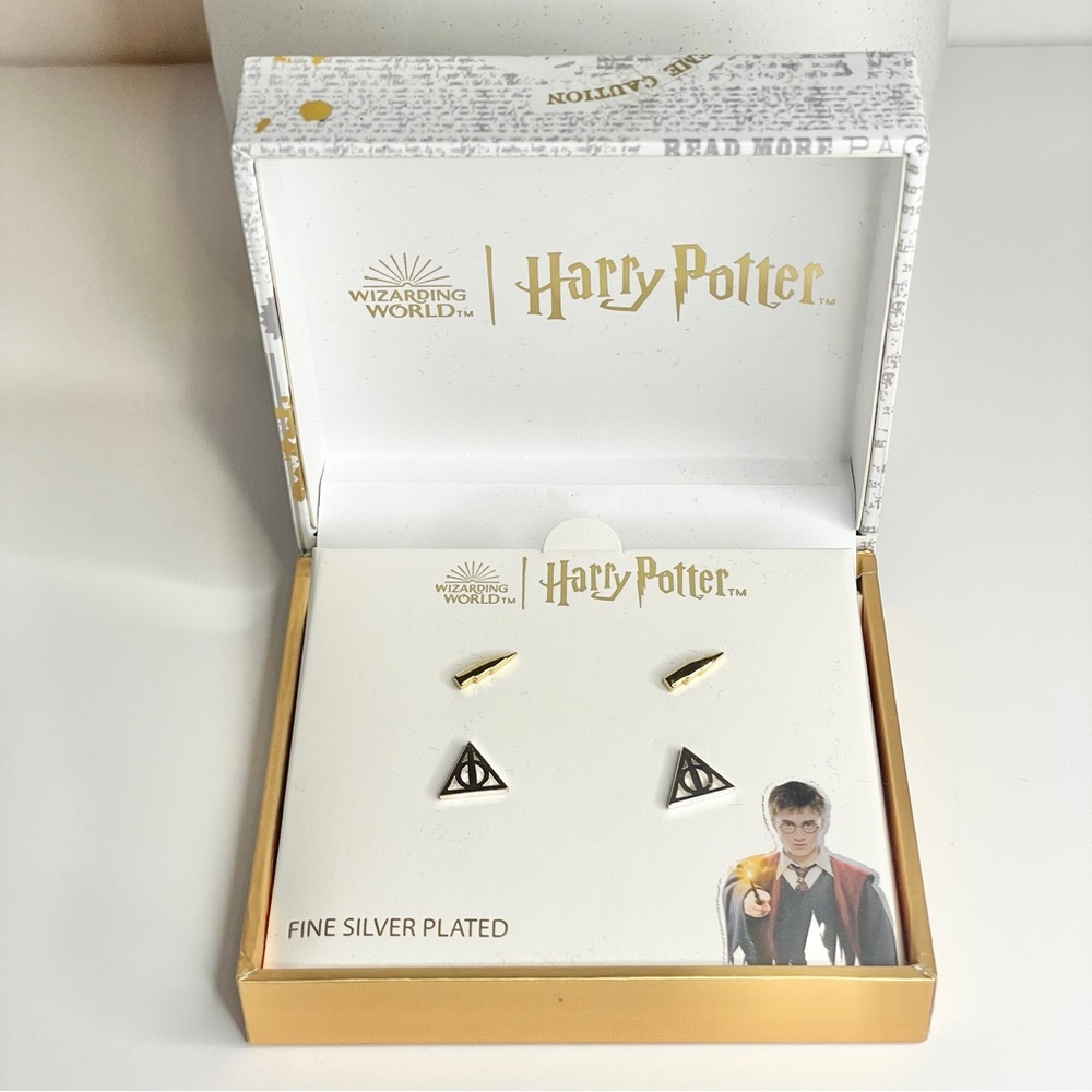 NWT, Wizarding World Harry Potter, fine silver plated, gold, and silver earrings - Picture 3 of 6